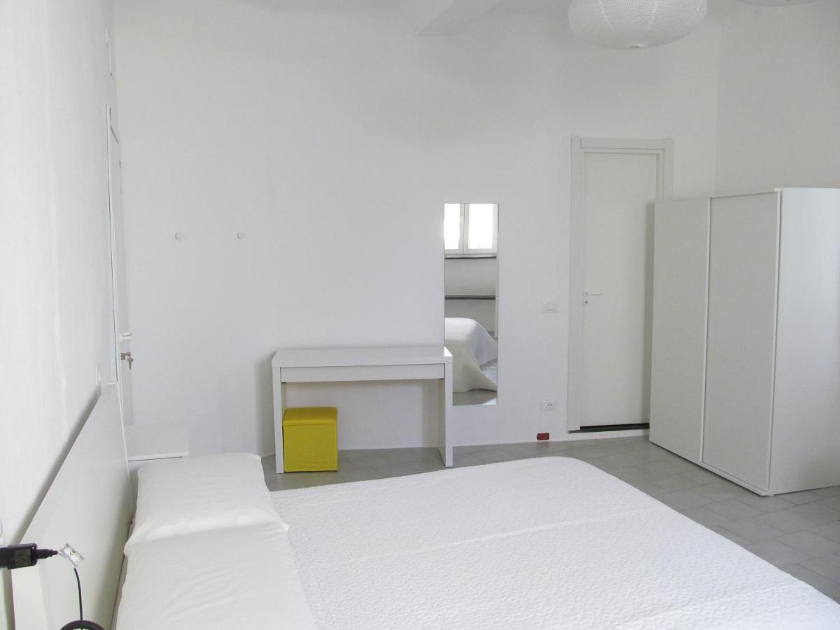 Old Town Guest House Genoa Bagian luar foto